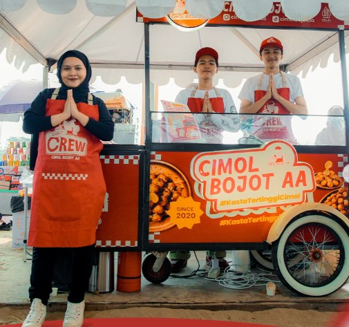 Crew Cimol Bojot AA di gerobak event