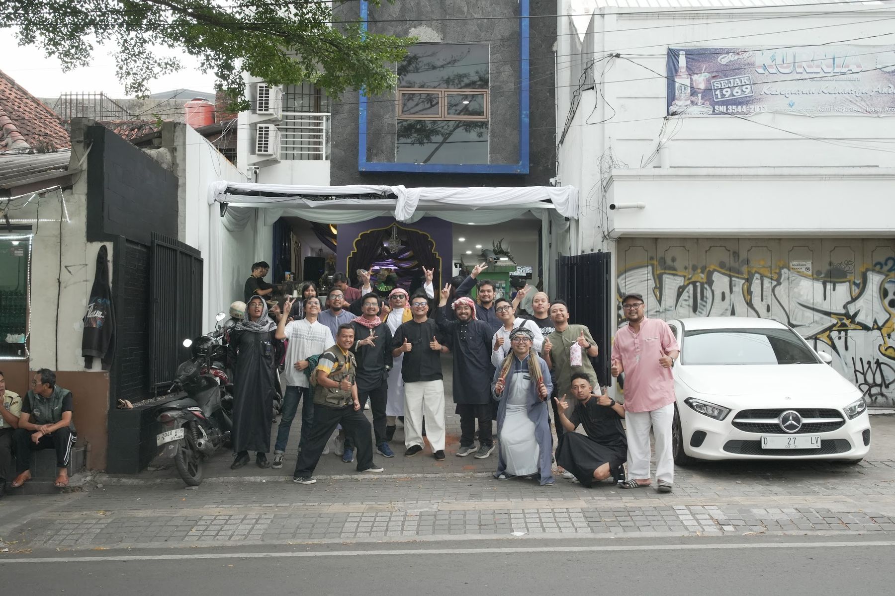 Duta Rasa dari berbagai brand CRK berfoto bersama